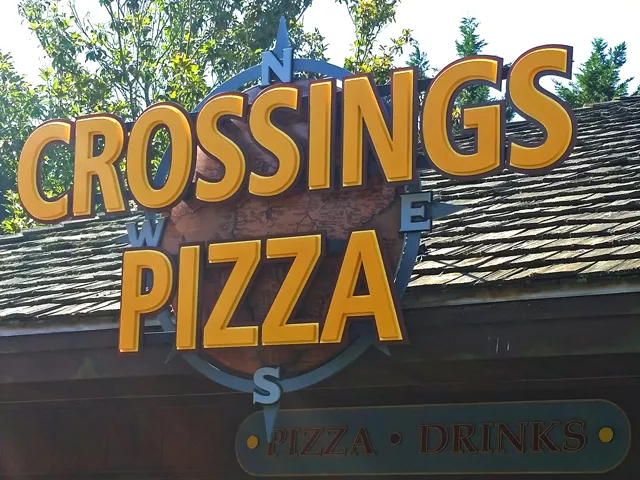 Crossings Pizza 