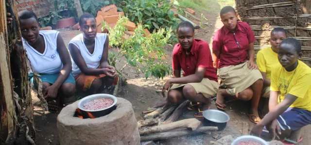 Clubs test fuel efficient stoves