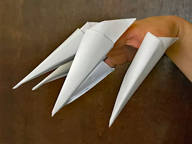 brown bear paper claw craft