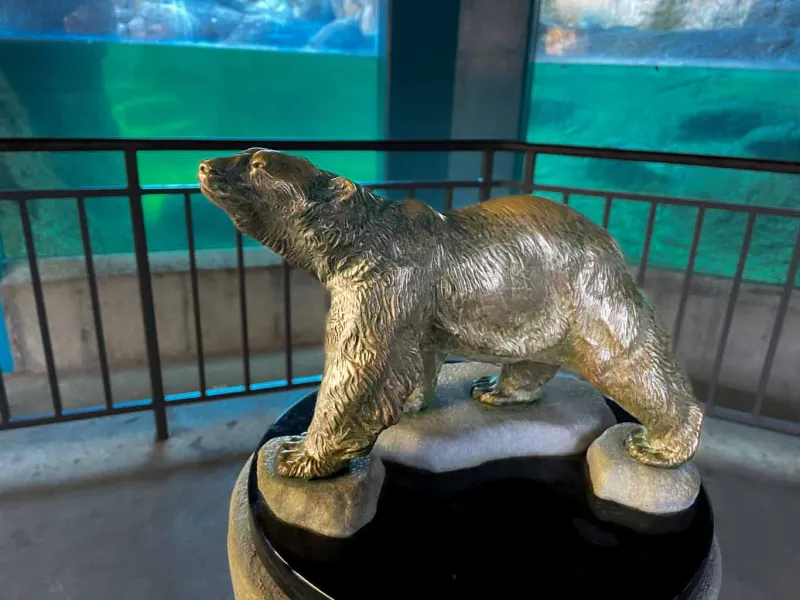 Polar Bear bronze